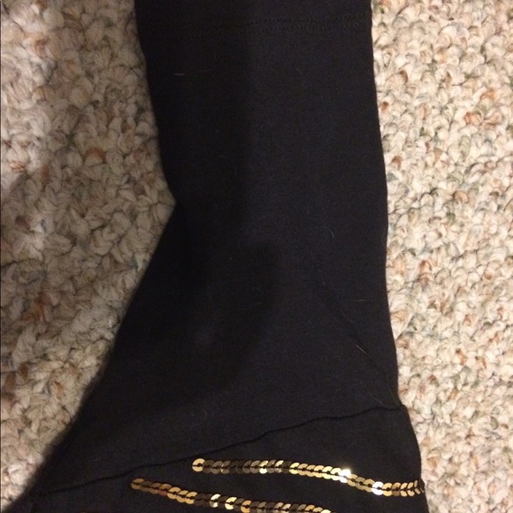 Spectacular soft flirty top - Picture 2 of 4